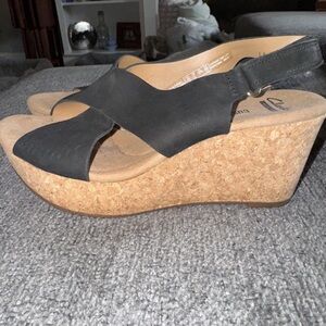 Clarks Black and Tan Wedge Sandals